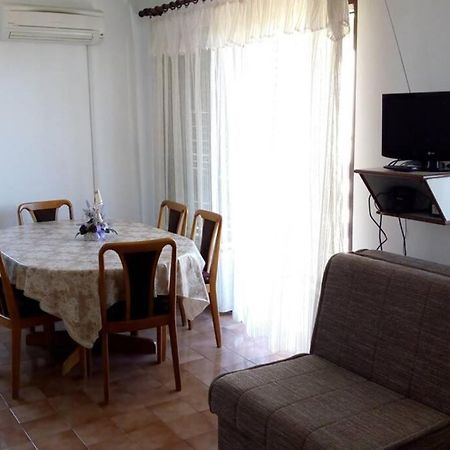 Apartment Zdenka Rasa Екстер'єр фото