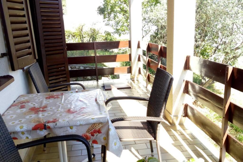 Apartment Zdenka Rasa Екстер'єр фото