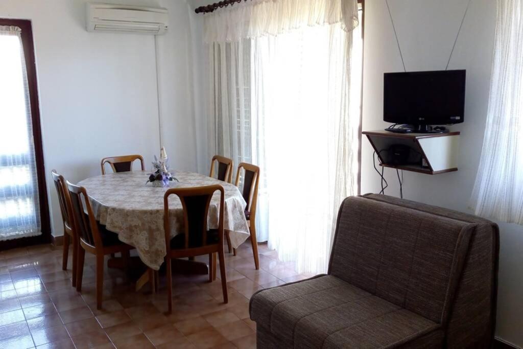 Apartment Zdenka Rasa Екстер'єр фото