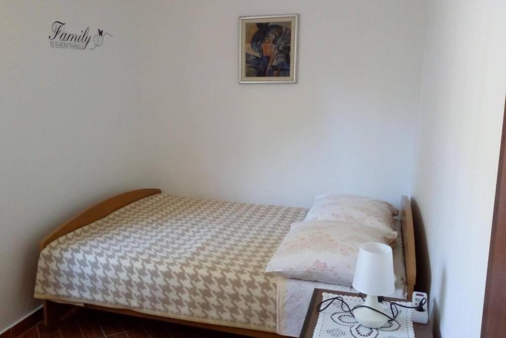 Apartment Zdenka Rasa Екстер'єр фото